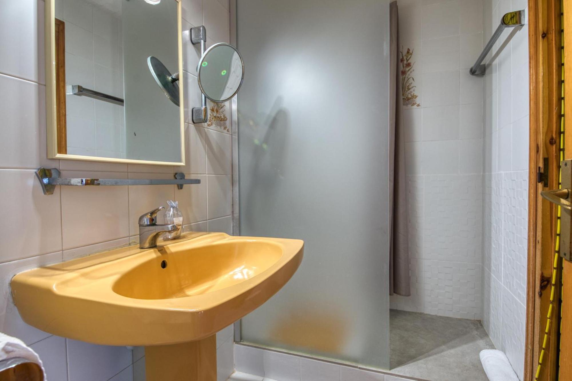 Apartaments Can Niell Calella De Palafrugell Eksteriør bilde